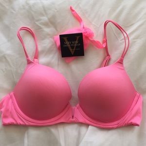 Very Sexy Deep-V Push-Up (Wear 5 Ways!)